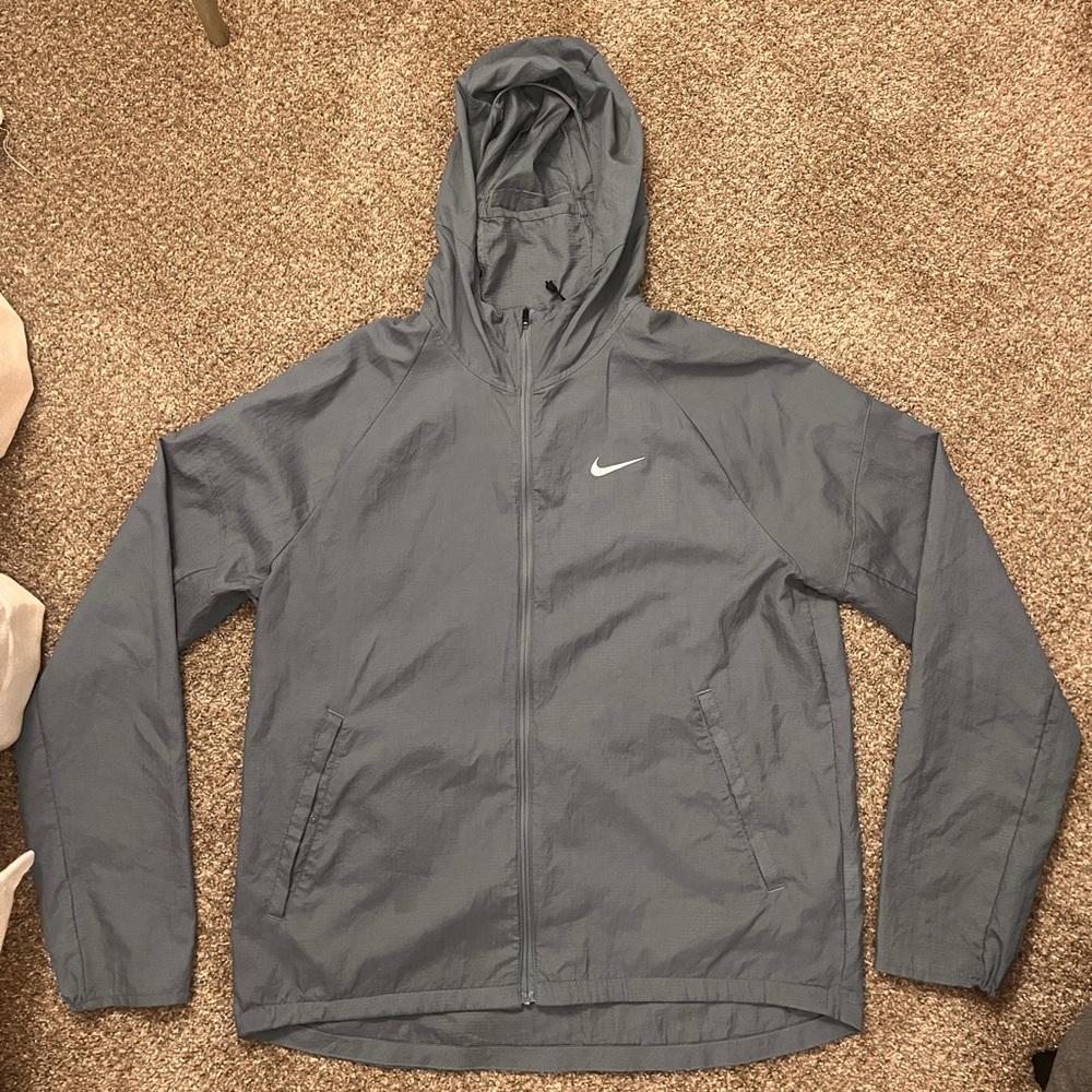 Nike Essential Lightweight Running Jacket